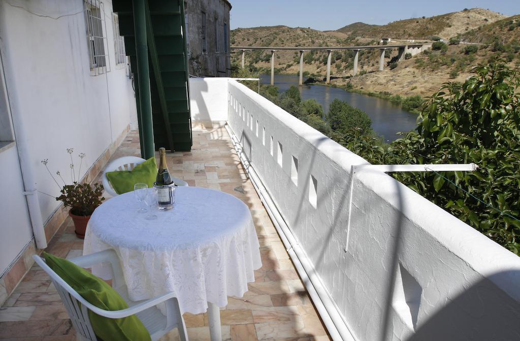 Alojamentos Oasis Mértola Eksteriør bilde